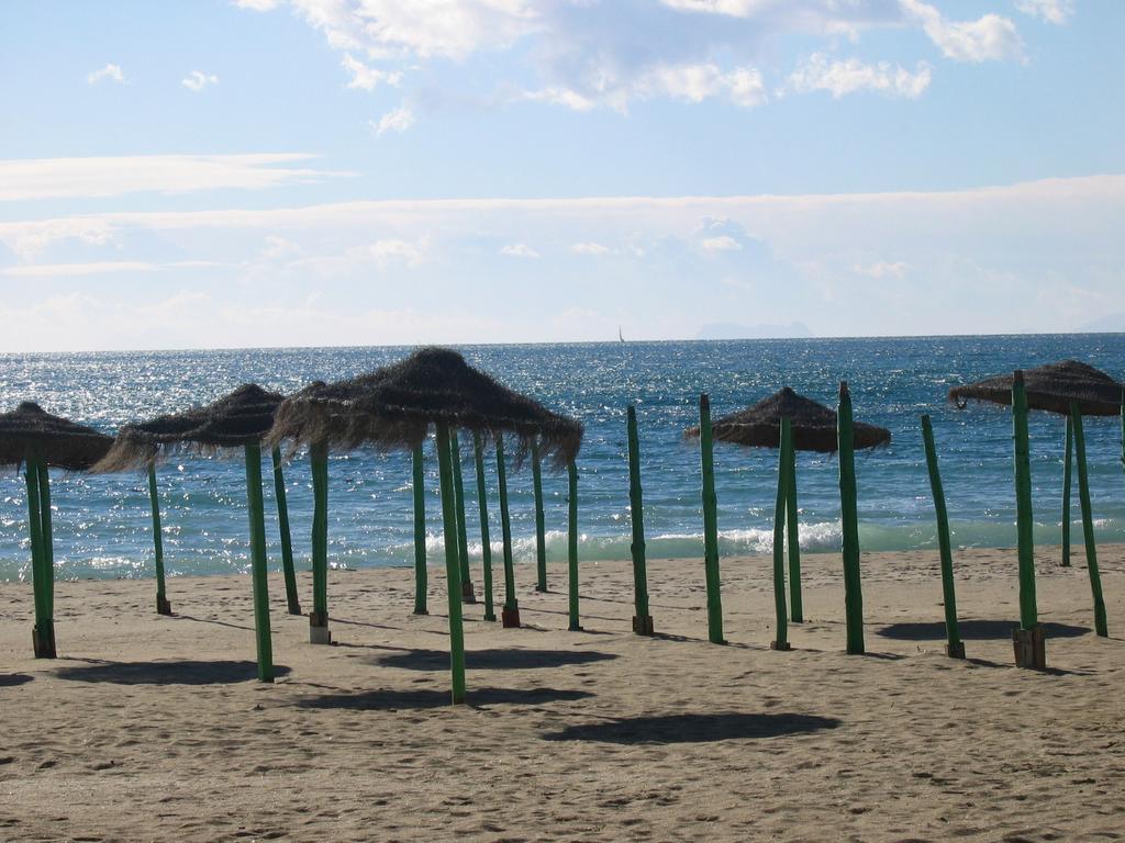 Diverhotel Dino Marbella Luaran gambar